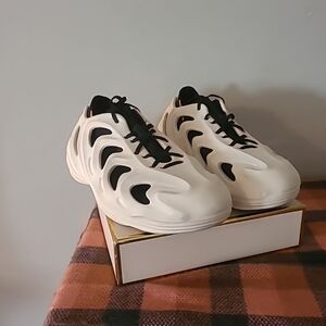 Adidas AdiFOM Q Wonder White Black HP6582 Men's Size 11